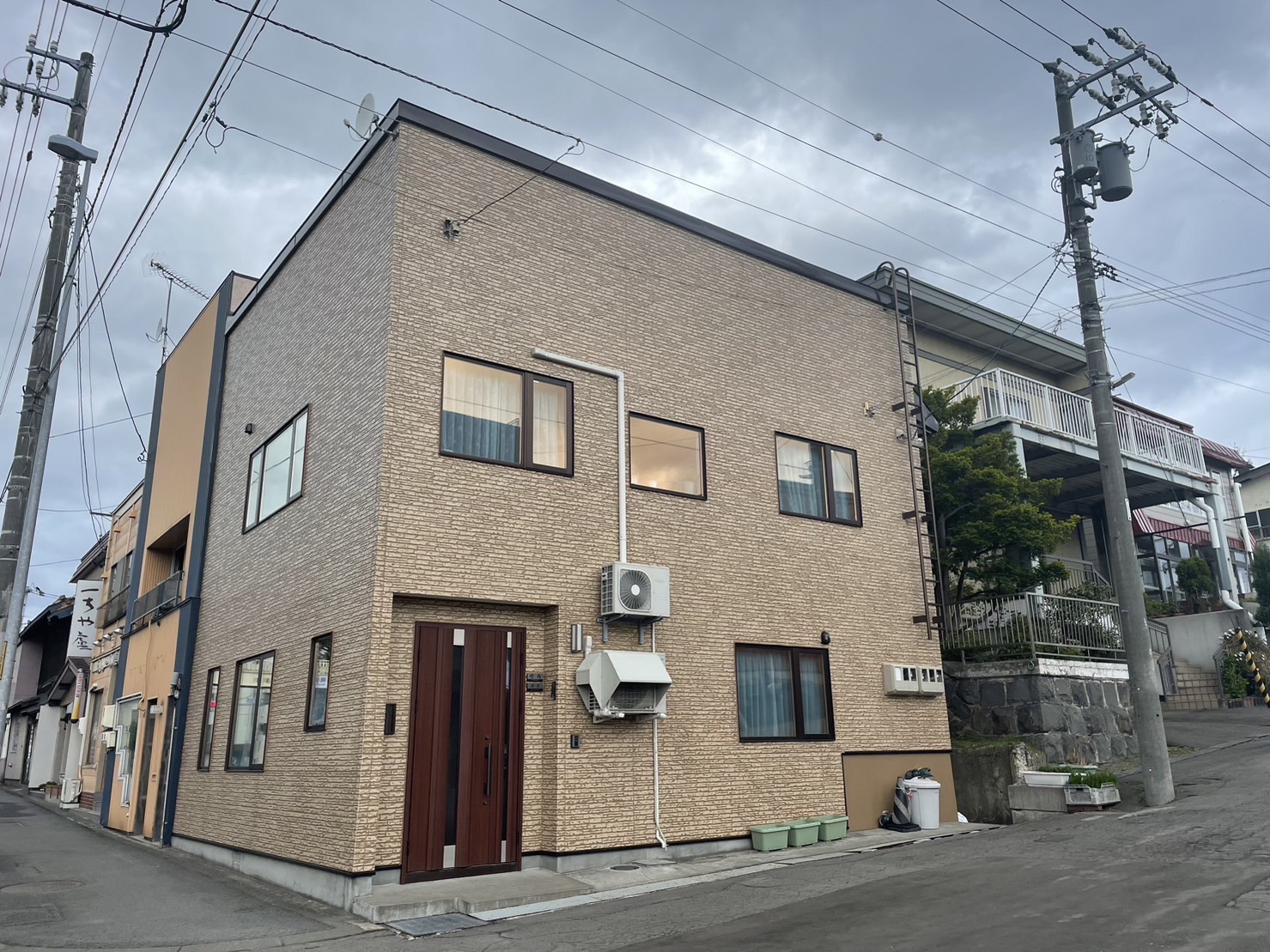 外壁塗装工事及び屋根塗装工事